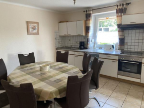 Spacious Apartment in Rodershausen with Barbecue, Rodershausen